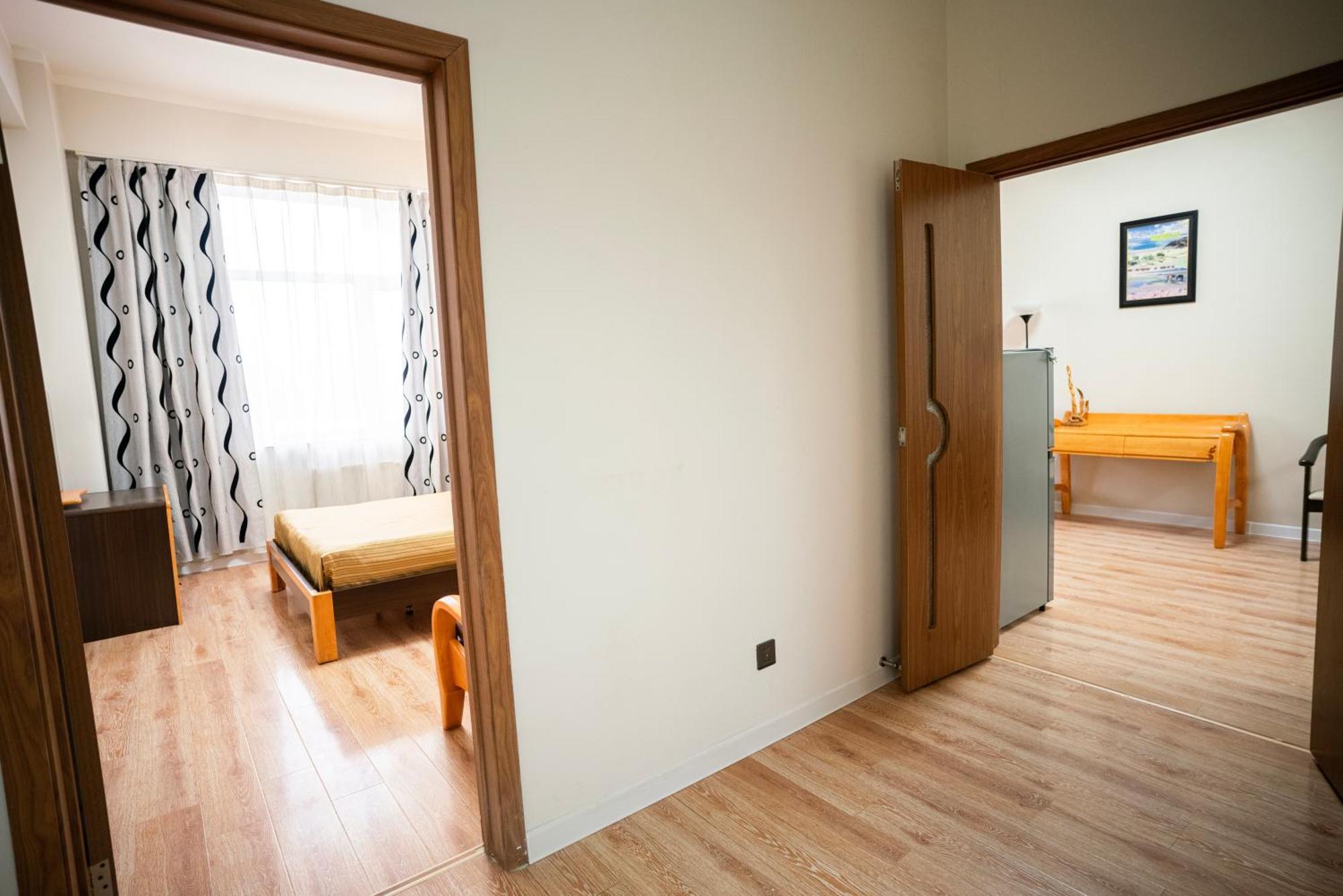 Tsolmon'S Serviced Apartments อูลานบาตอร์ ภายนอก รูปภาพ