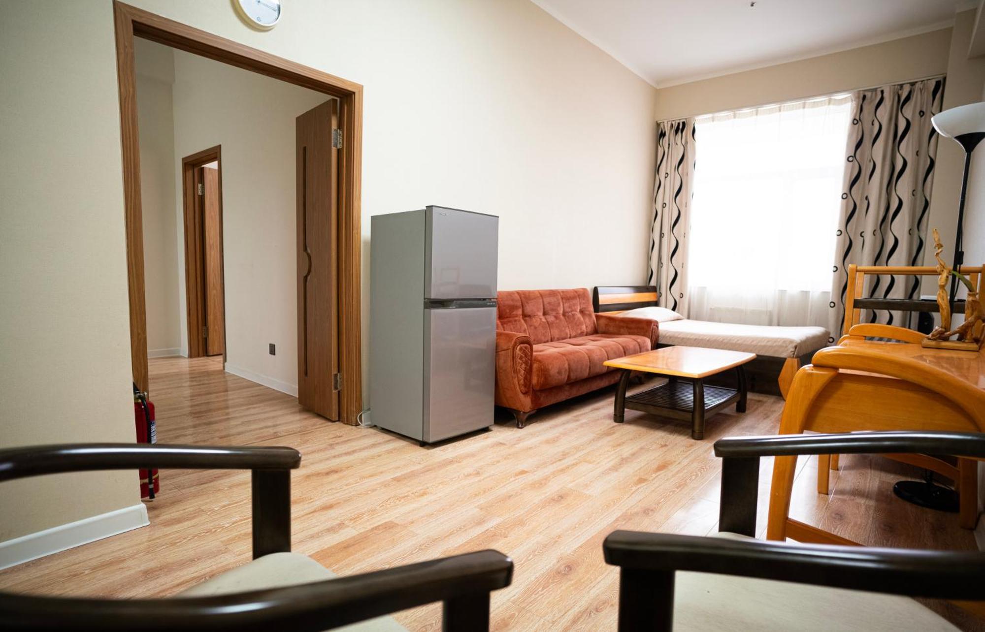 Tsolmon'S Serviced Apartments อูลานบาตอร์ ภายนอก รูปภาพ