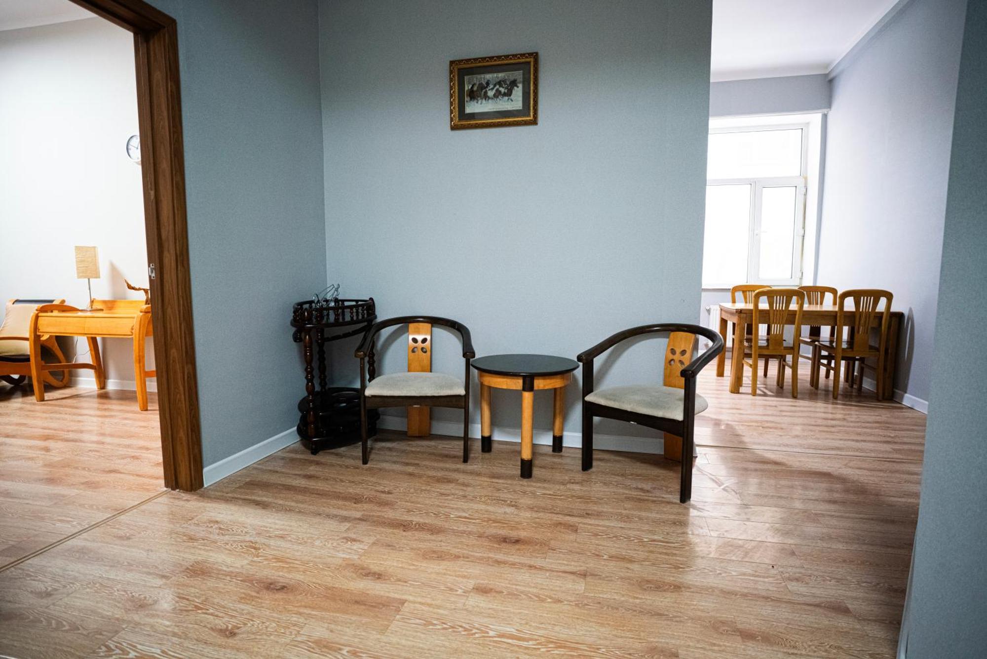 Tsolmon'S Serviced Apartments อูลานบาตอร์ ภายนอก รูปภาพ
