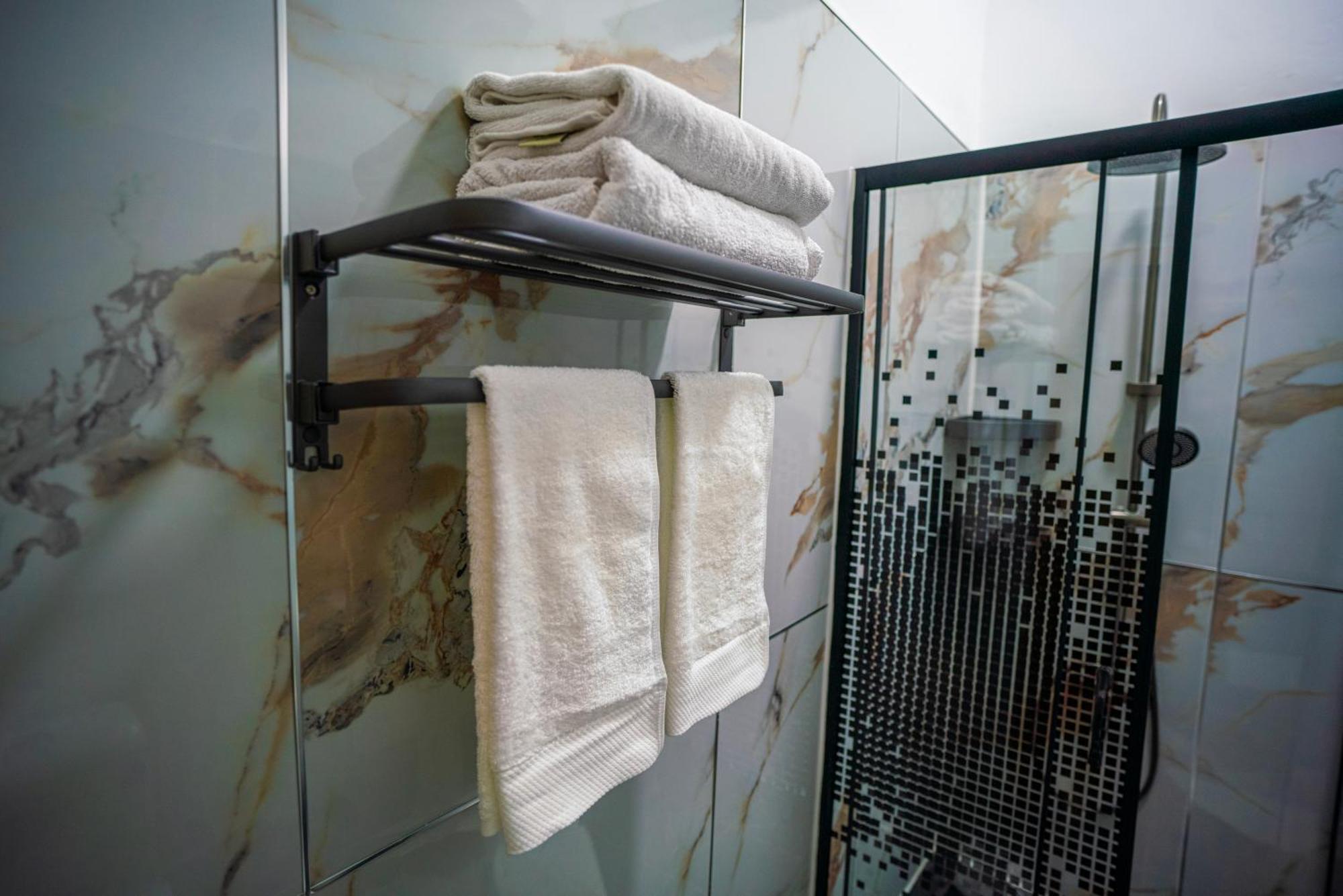 Tsolmon'S Serviced Apartments อูลานบาตอร์ ภายนอก รูปภาพ